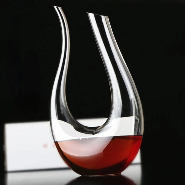 magette Swan-Inspired Crystal Wine Decanter – Elegant Curved Glass Carafe - Image 5