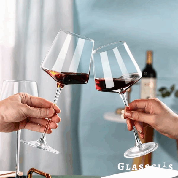 magette Ultra-Thin Angular Crystal Wine Glasses – Set of 4 - Image 2