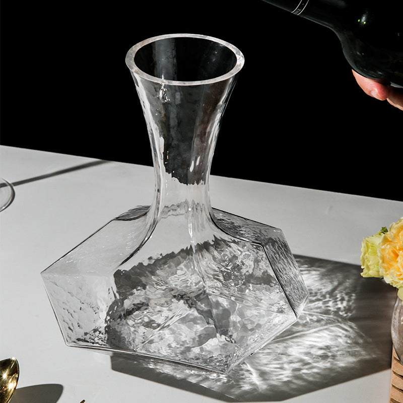 magette Geometric Crystal Wine Decanter – Modern Glass Carafe