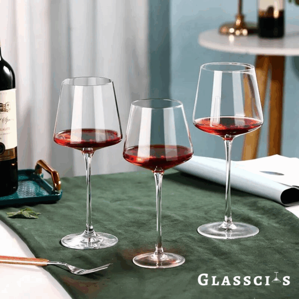 magette Ultra-Thin Angular Crystal Wine Glasses – Set of 4 - Image 4