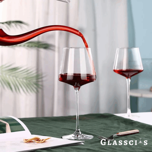 magette Ultra-Thin Angular Crystal Wine Glasses – Set of 4 - Image 5