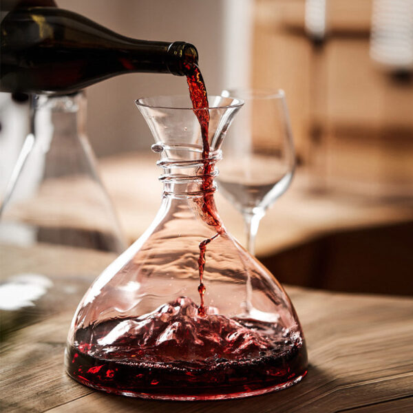 magette Iceberg Wine Decanter – Unique Sculptural Glass Carafe