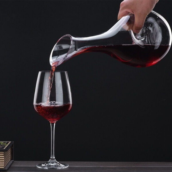 magette Modern Stylish Wine Decanter – Elegant Glass Carafe - Image 3