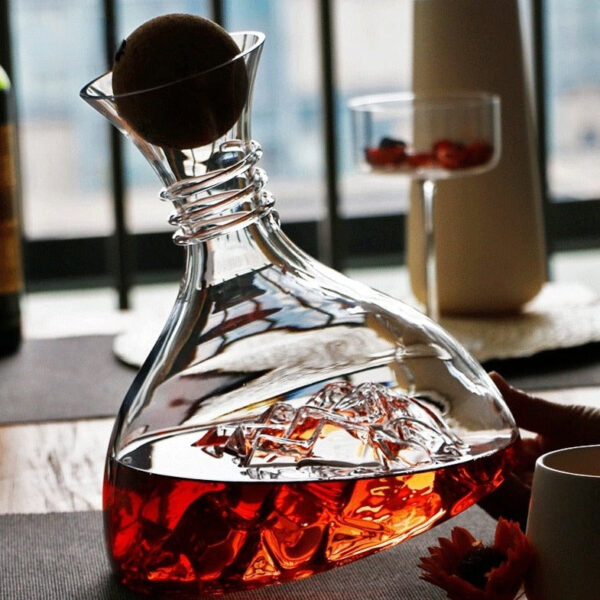 magette Iceberg Wine Decanter – Unique Sculptural Glass Carafe - Image 6
