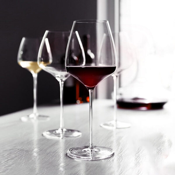 magette Ultra-Thin Delicate Crystal Wine Glasses – Set of 4 - Image 4